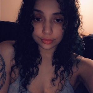 Meet your Posher, Talisha